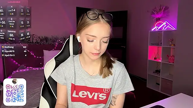 EvaPeace's cam snapshot