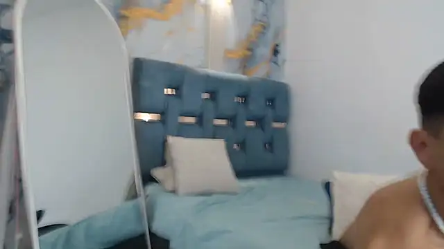 HEART_OF_MILAMBER live sex cam