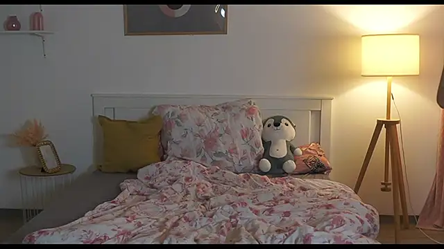 lisa_mccoy_'s cam snapshot