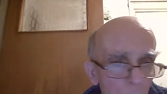 mariusica1@xh live sex cam