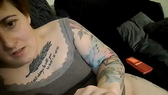 Tiara_XOX's cam snapshot