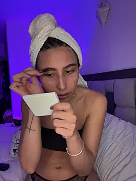 Ameellie's cam snapshot