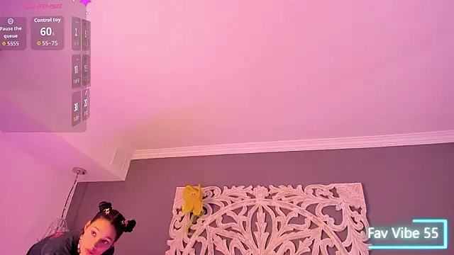 loraineblake's cam snapshot