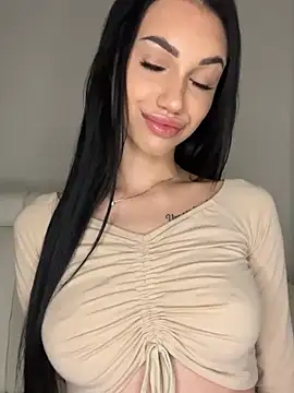 ilariea_girl's cam snapshot