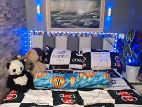 HotNathalie6900's cam snapshot