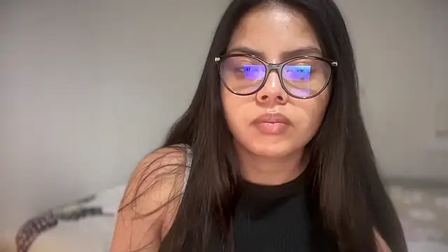 naughty__alexia's cam snapshot