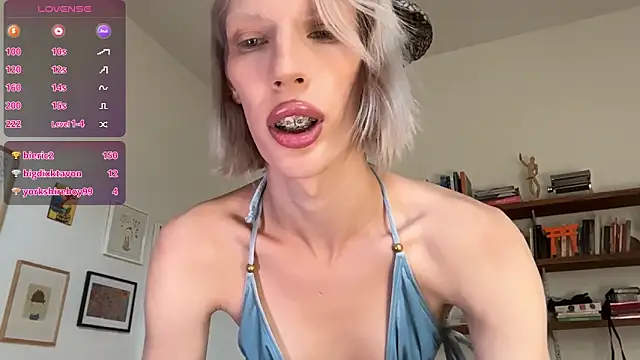 AliceSnowCatt live sex cam