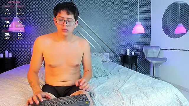 Evie_demn's cam snapshot