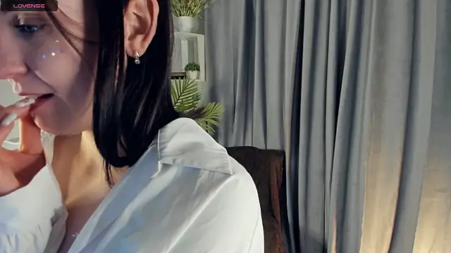 AlisonBallek's cam snapshot