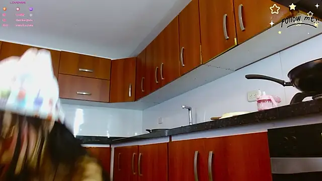 laraa_jeean's cam snapshot