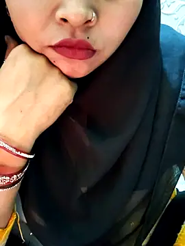 Indian-Nazia's cam snapshot