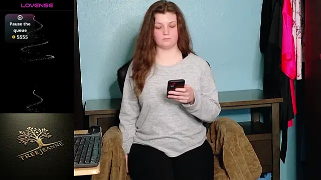 TreeJeanne's cam snapshot