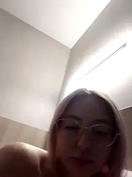 caressyourself's cam snapshot