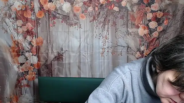 LunaDobra's cam snapshot