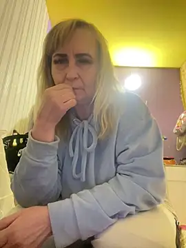 Irina2909@xh's cam snapshot