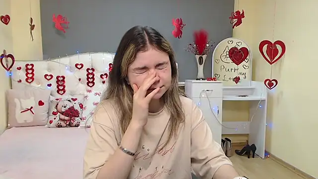 TinaRedly live sex cam