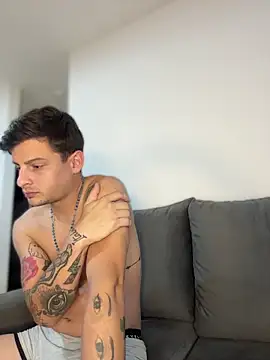 iam_sofia__'s cam snapshot