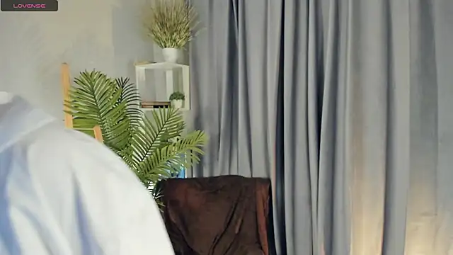 AlisonBallek's cam snapshot