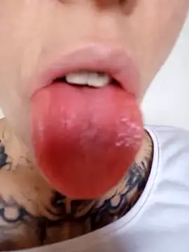 vamporasuccubus19777 live sex cam