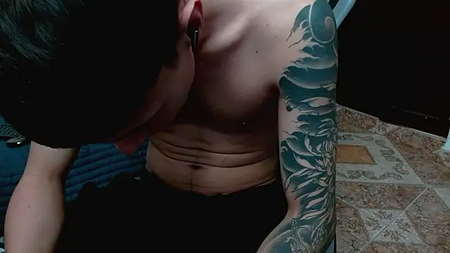 aaron_blug live sex cam