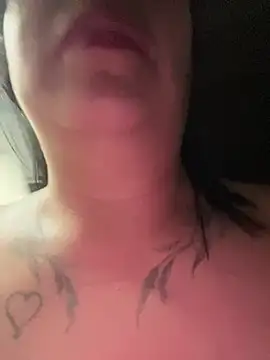 Devilsweet17's cam snapshot