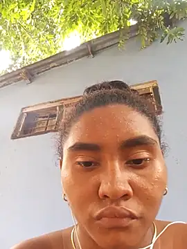 Lucy-Ferr's cam snapshot