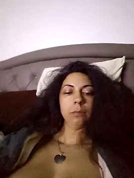 naughty69curls's cam snapshot