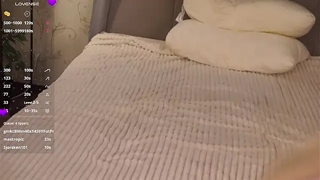 KarynPettas live sex cam