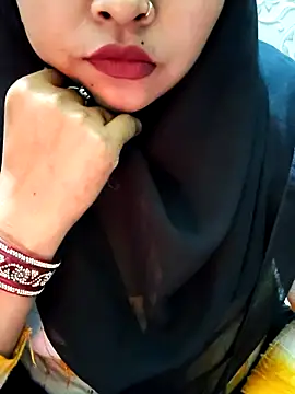 Indian-Nazia's cam snapshot