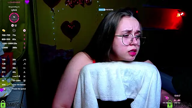 Lilysweet13's cam snapshot