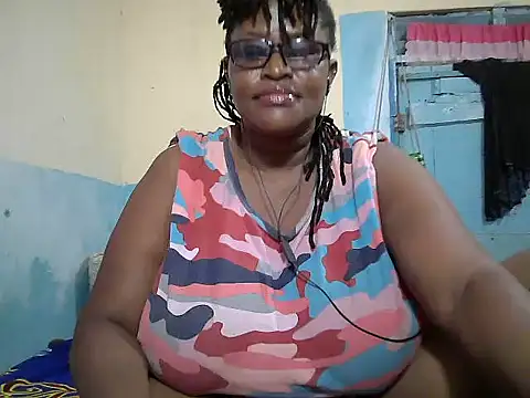 sexy_bigboobss's cam snapshot