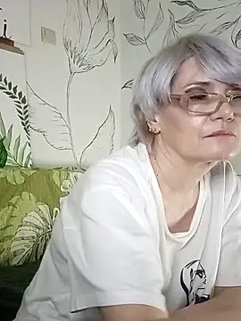 Catty_Lady's cam snapshot