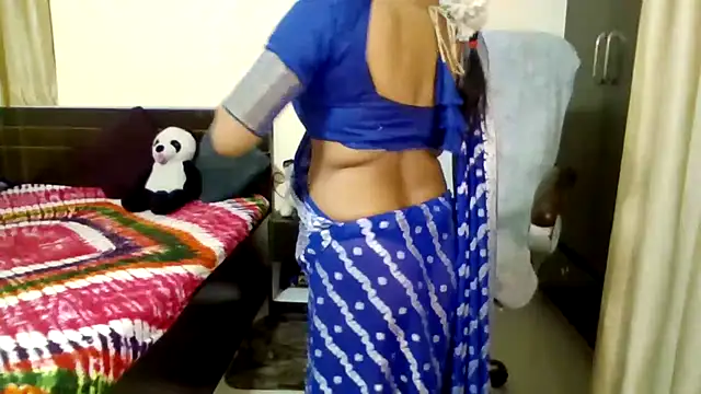 Queenhimanshi's cam snapshot