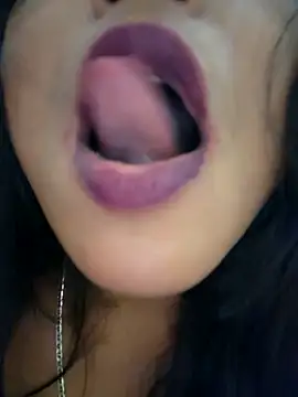 Hotbhabi305's cam snapshot