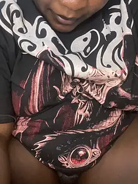 sweet18creamybigpussy's cam snapshot