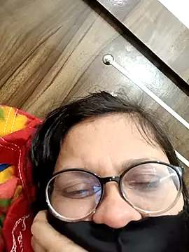 piryasharma005's cam snapshot