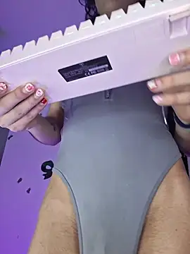 Sweet-SharoKitty's cam snapshot