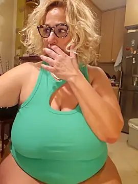 VirginiaNurse's cam snapshot