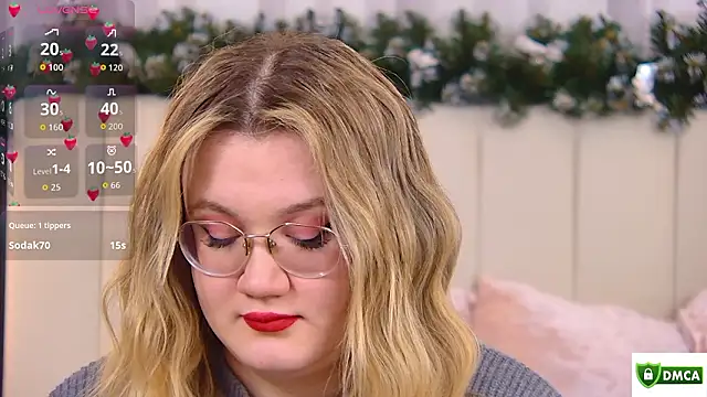 Nancy_Mooree's cam snapshot