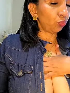 Mrsvictoriaaa's cam snapshot