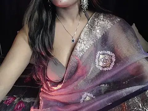 Naughtyy_stripgirl's cam snapshot