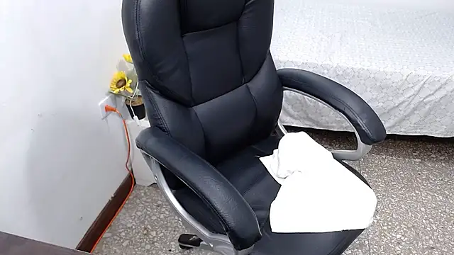 emiliaa_hot's cam snapshot