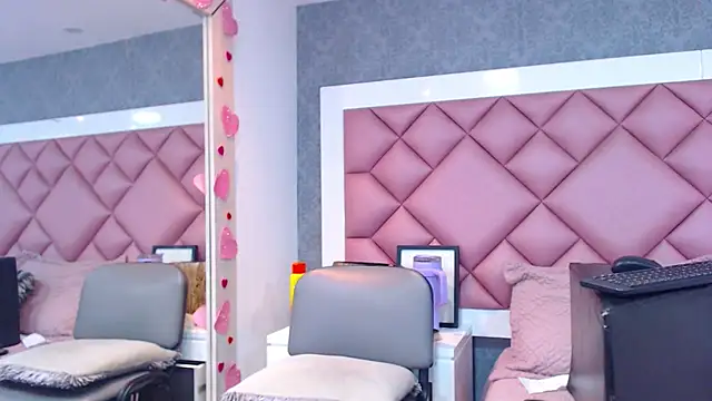 Thegreatonelady's cam snapshot