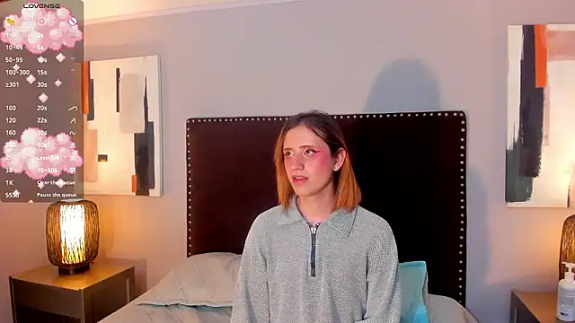 seraphine_star live sex cam