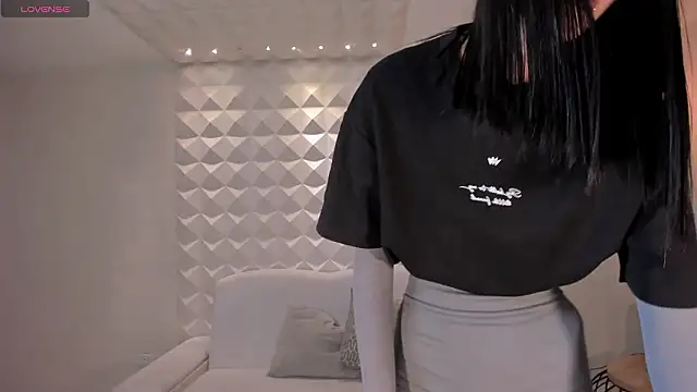 NiaSalvatore's cam snapshot