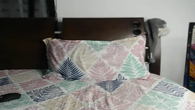 Tobicutee's cam snapshot