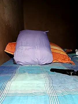 khetyvile's cam snapshot