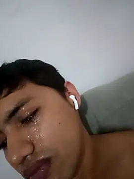 Flirtdick03's cam snapshot