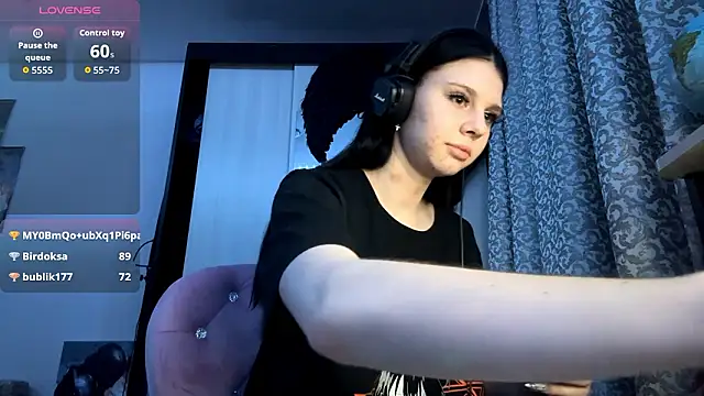 AnGallo's cam snapshot