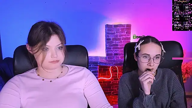 nikole_kitt's cam snapshot